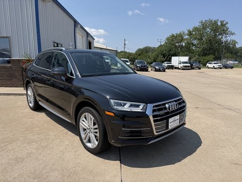 Used 2019 Audi Q5 2.0T Premium Plus w/ Premium Plus Package AWD/4WD image 3