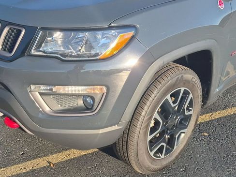 Used 2018 Jeep Compass Trailhawk w/ Cold Weather Group AWD/4WD image 7