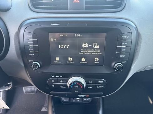 Used 2018 Kia Soul Base w/ Option Group 020 image 18