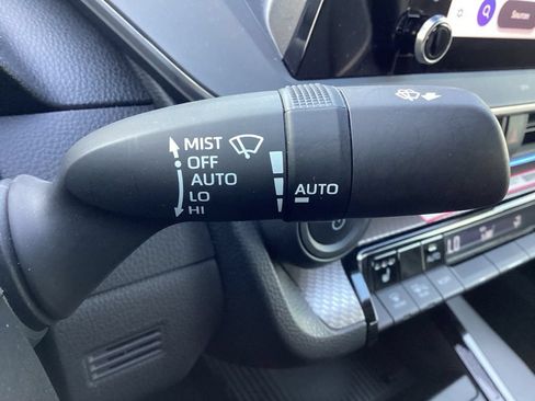 Used 2024 Toyota Prius XLE AWD/4WD image 32
