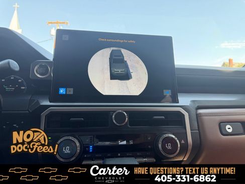 Used 2025 Toyota 4Runner Limited w/ Tow Technology Package AWD/4WD image 21
