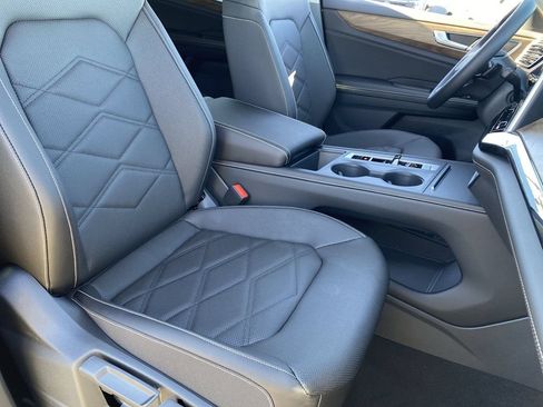New 2026 Volkswagen Atlas SE FWD image 7