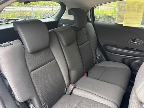 Used 2022 Honda HR-V LX image 32
