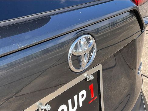 Used 2024 Toyota RAV4 XLE FWD image 31