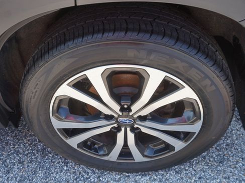 Used 2020 Subaru Forester Limited AWD/4WD image 9