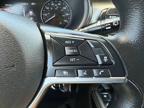 Used 2023 Nissan Kicks SV FWD image 15
