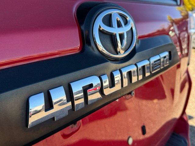 Used 2017 Toyota 4Runner TRD Off-Road Premium AWD/4WD image 12