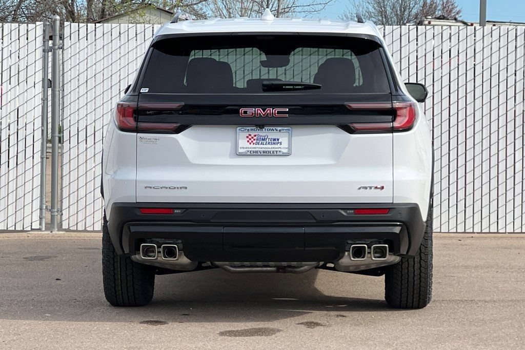 New 2026 GMC Acadia AT4 w/ Luxury Package AWD/4WD image 5