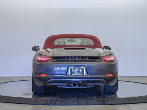 Used 2024 Porsche 718 Boxster S image 3