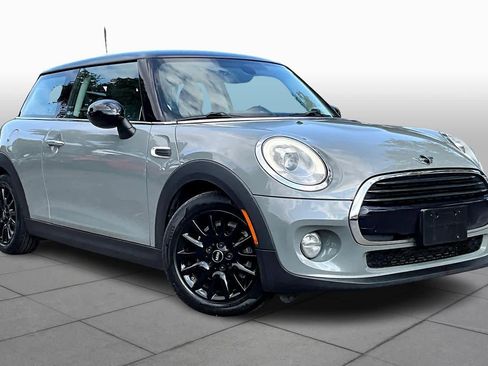 Used 2016 MINI Cooper 2-Door Hardtop image 2