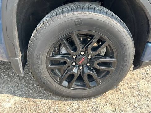 Used 2024 GMC Sierra 1500 Elevation AWD/4WD image 10
