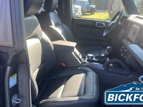 New 2025 Ford Bronco Badlands image 18