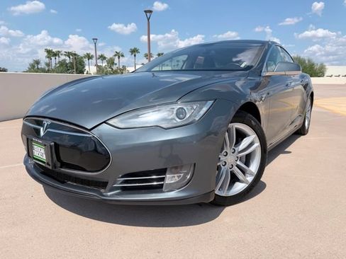 Used 2013 Tesla Model S RWD image 1