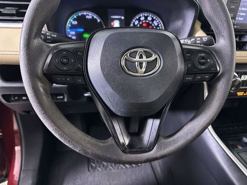 Used 2022 Toyota RAV4 XLE w/ Convenience Package AWD/4WD image 11