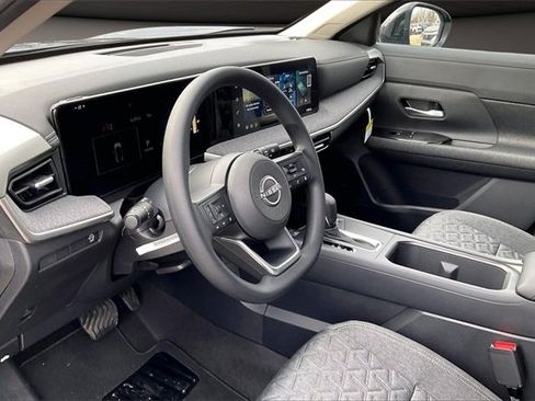 New 2026 Nissan Kicks SV w/ SV Premium Package image 7