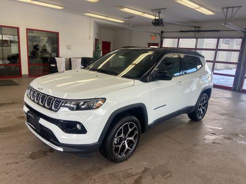 New 2026 Jeep Compass Limited image 3