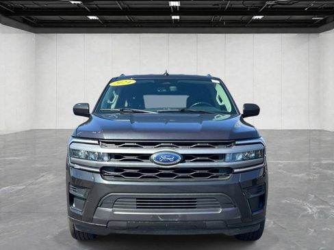 Used 2024 Ford Expedition Max XLT AWD/4WD image 2