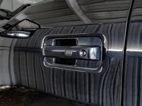 Used 2021 Ford F250 Lariat w/ Lariat Ultimate Package AWD/4WD image 40