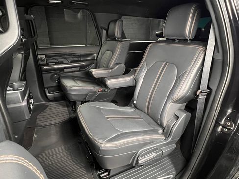 Used 2023 Ford Expedition Max Platinum AWD/4WD image 17
