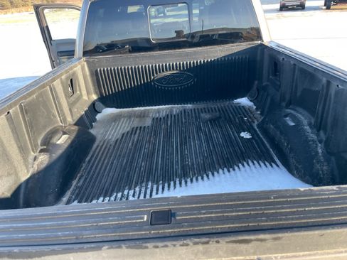 Used 2018 Ford F150 XLT w/ Equipment Group 302A Luxury image 18