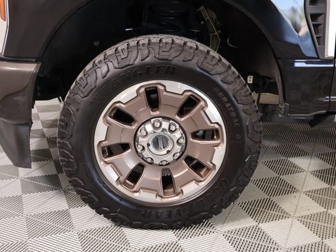 Used 2024 Ford F250 King Ranch AWD/4WD image 19