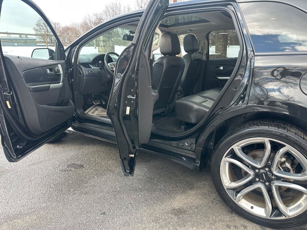 Used 2013 Ford Edge Sport w/ Driver Entry Pkg AWD/4WD image 24