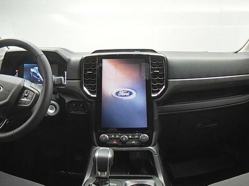 Used 2025 Ford Ranger XLT AWD/4WD image 19