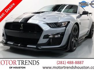 Used 2022 Ford Mustang Shelby GT500 w/ Carbon Fiber Track Pack RWD video 1