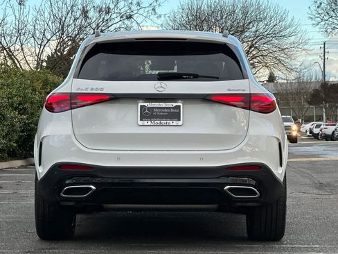New 2026 Mercedes-Benz GLC 300 4MATIC image 4