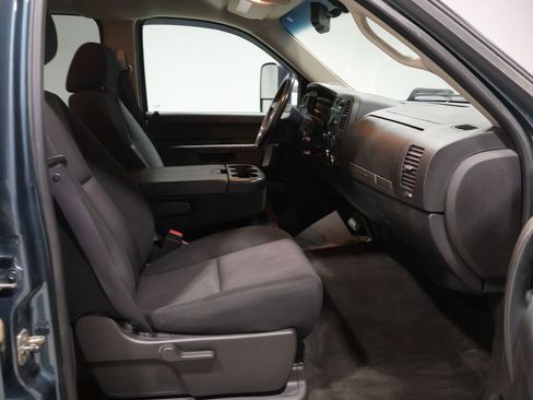 Used 2011 Chevrolet Silverado 2500 LT w/ Interior Plus Package image 22