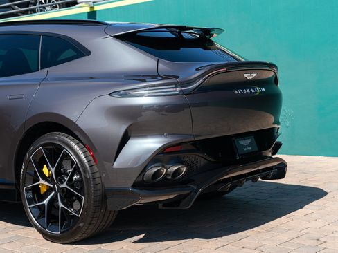 Used 2025 Aston Martin DBX 707 AWD/4WD image 10