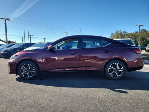 Used 2024 Nissan Sentra SV image 7