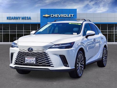 Used 2024 Lexus RX 350 w/ Convenience Package image 3