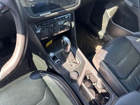 Used 2019 Volkswagen Tiguan SEL Premium w/ 3rd Row Seat Package AWD/4WD image 60