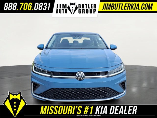 Used 2025 Volkswagen Jetta SE FWD image 27