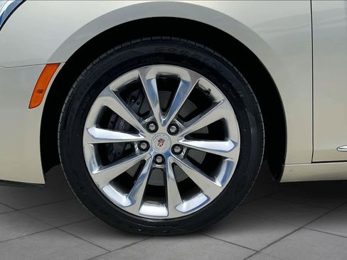 Used 2013 Cadillac XTS Luxury FWD image 11