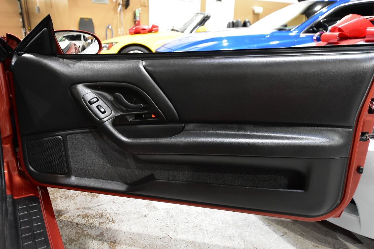 Used 2002 Chevrolet Camaro Z28 w/ SS Performance/Appearance Pkg RWD image 35