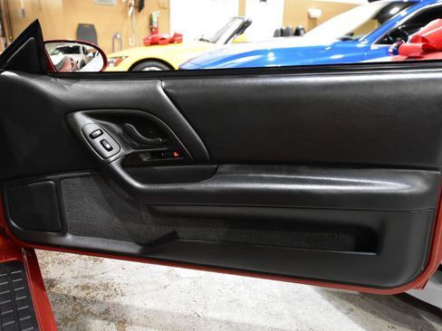 Used 2002 Chevrolet Camaro Z28 w/ SS Performance/Appearance Pkg RWD image 35