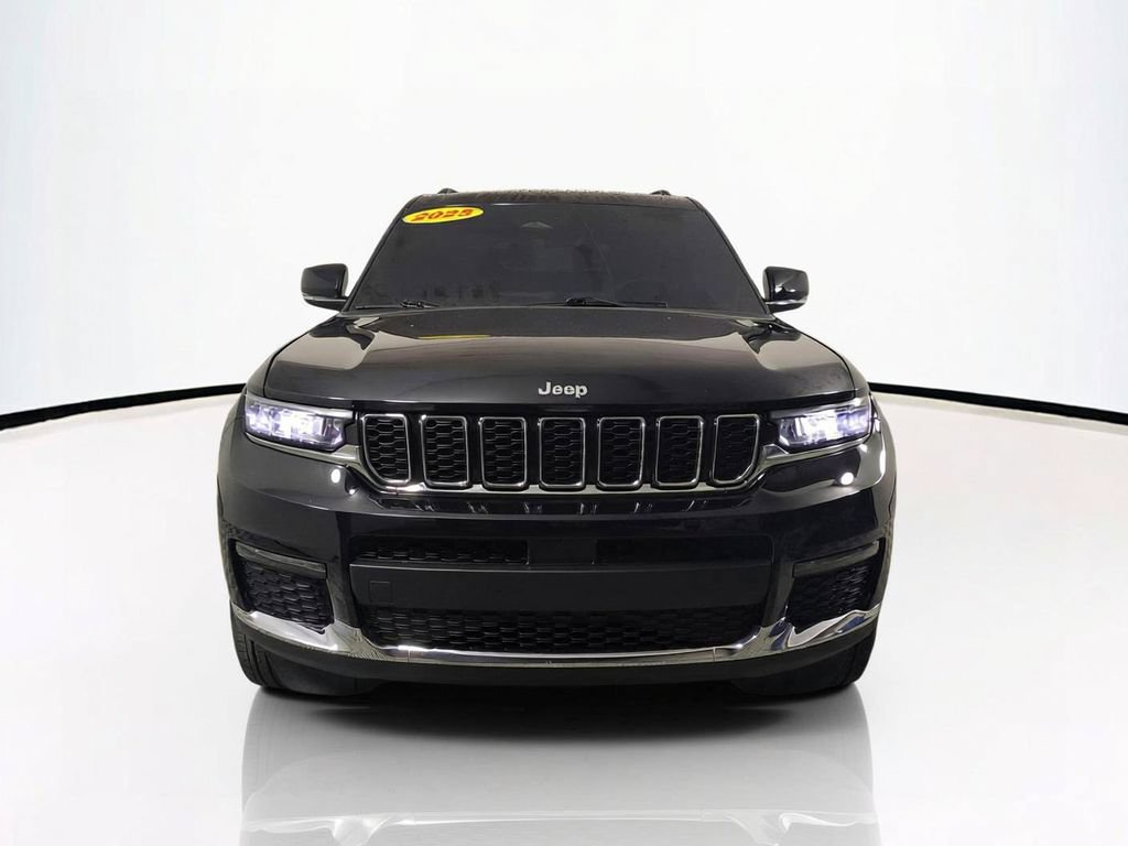 Used 2025 Jeep Grand Cherokee L Limited w/ Trailer Tow Package RWD image 3
