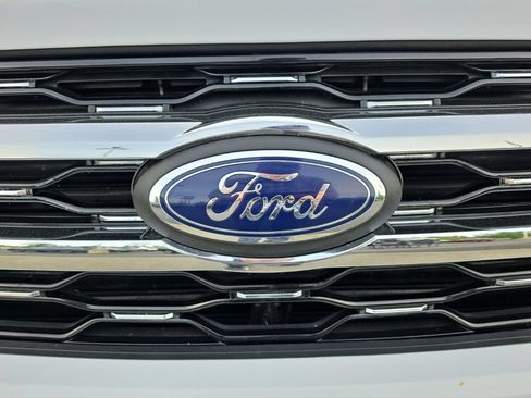 Used 2024 Ford Expedition Limited AWD/4WD image 32