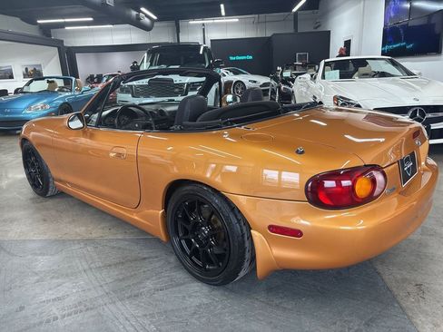 Used 2000 MAZDA MX-5 Miata image 6