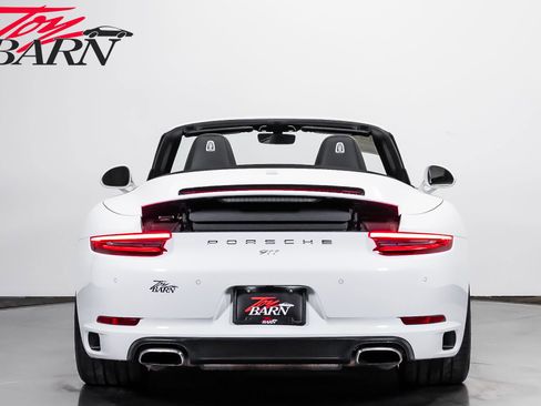 Used 2017 Porsche 911 Carrera RWD image 4