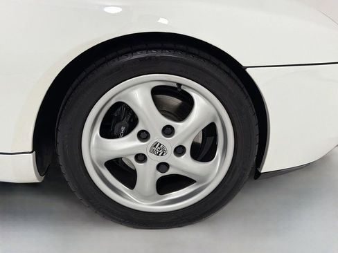 Used 1992 Porsche 968 Cabriolet RWD image 34