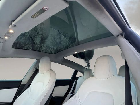 Used 2018 Tesla Model 3 Long Range image 14