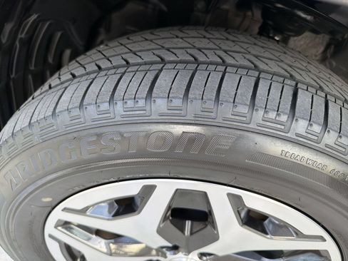 Used 2024 Subaru Forester Premium AWD/4WD image 40