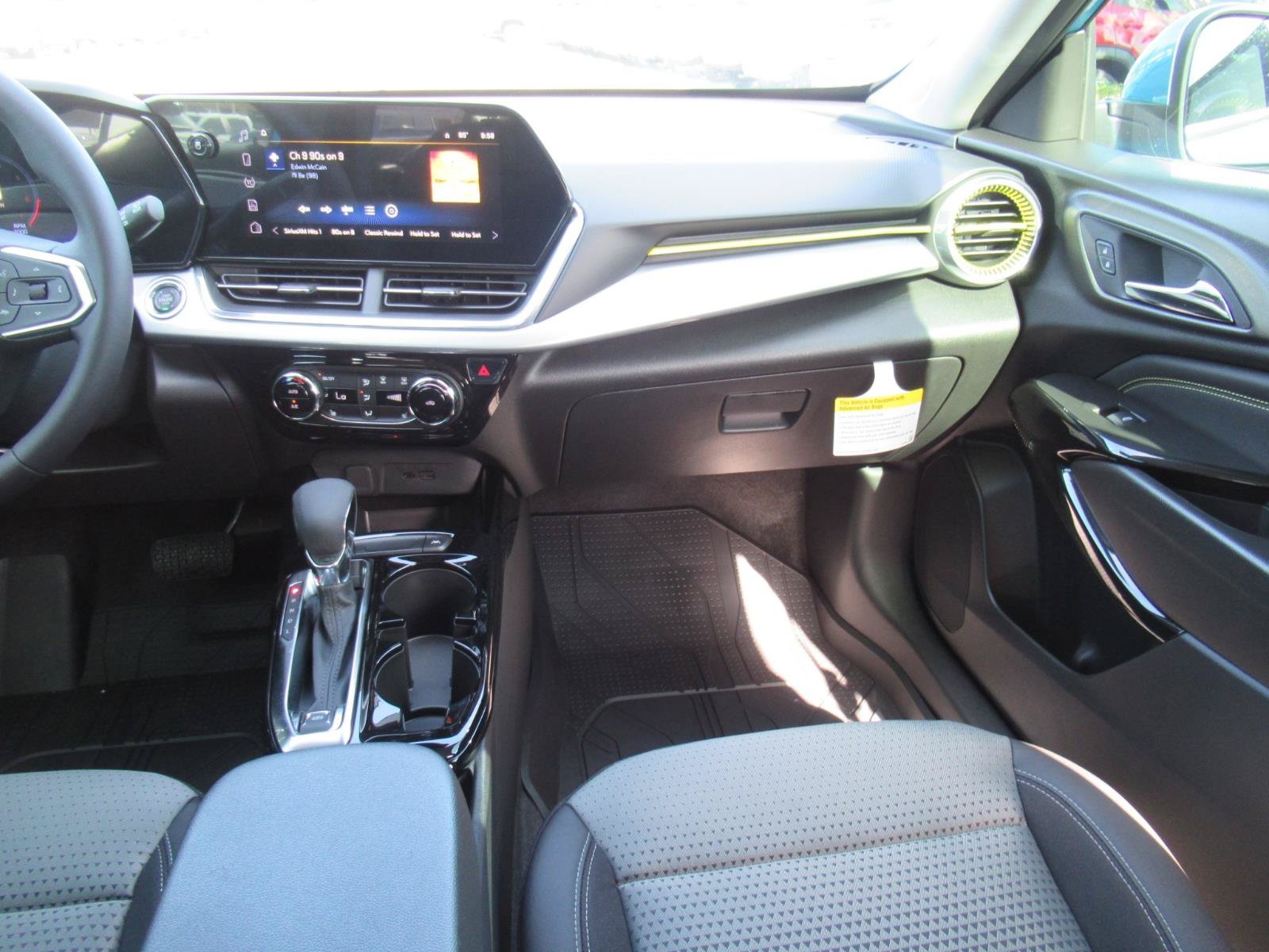 New 2026 Chevrolet Trax LT w/ Driver Confidence Package FWD image 14