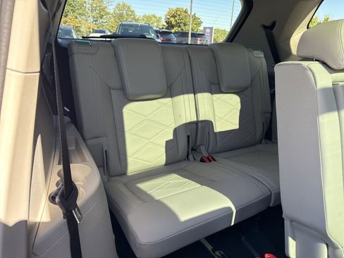New 2026 Volkswagen Atlas SE FWD image 19