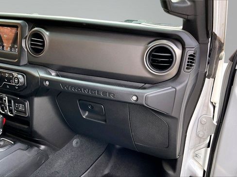 Used 2023 Jeep Wrangler Sport S image 18