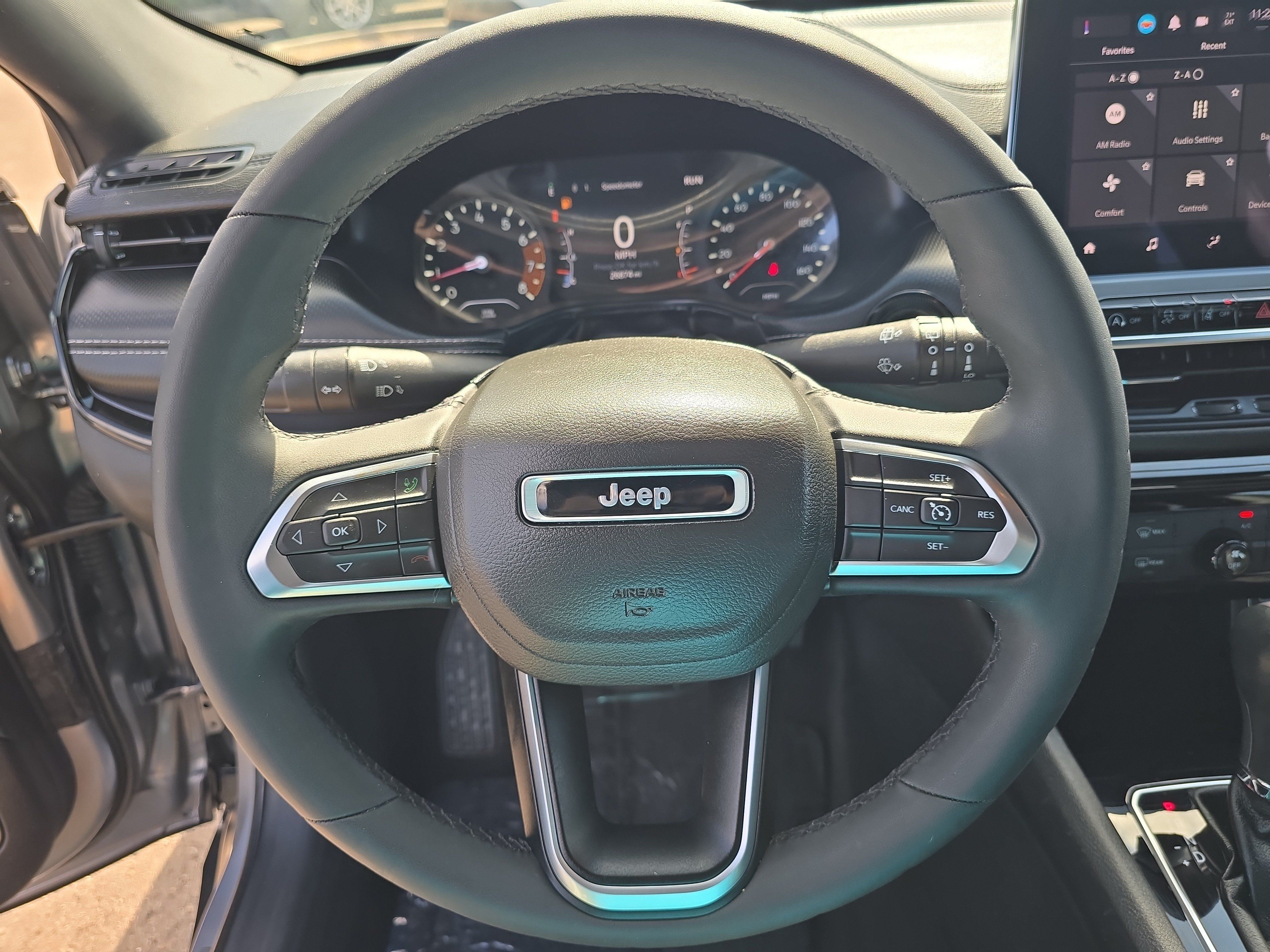 Used 2022 Jeep Compass Latitude FWD image 27