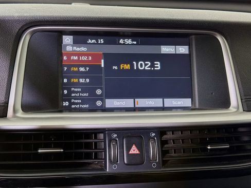 Used 2020 Kia Optima LX FWD image 15